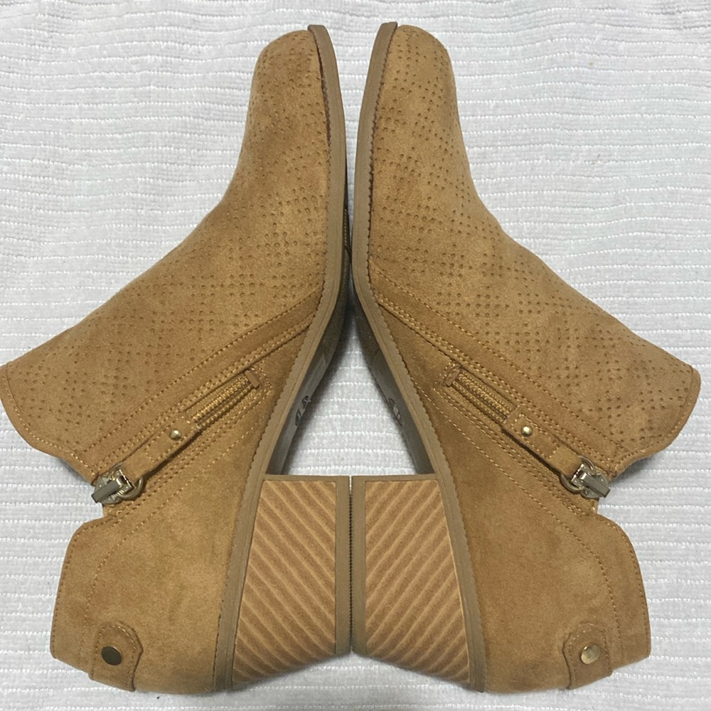 EUC/Like New- Women’s “Bandit” booties by Dr.Scholl’s, Size 8.5M